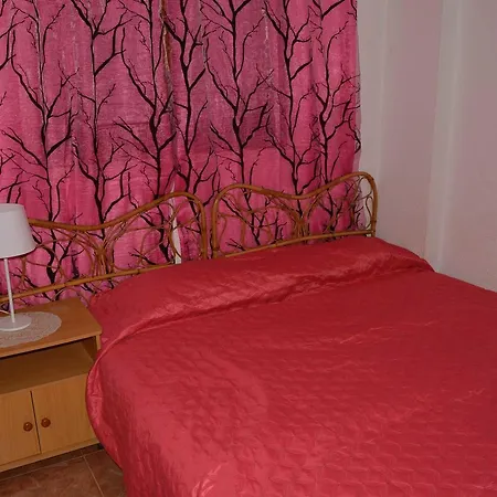 In Avenida Ernesto Sarti 10 Apartman