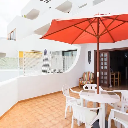 In Avenida Ernesto Sarti 10 Apartment
